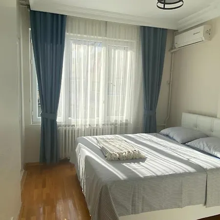 Bogaz Manzarali Ve Merkezi 2 Yatak Odali Ev * Κωνσταντινούπολη