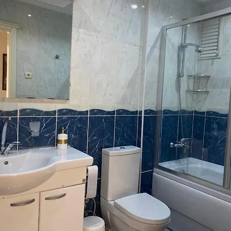 Bogaz Manzarali Ve Merkezi 2 Yatak Odali Ev Provincia di Istanbul